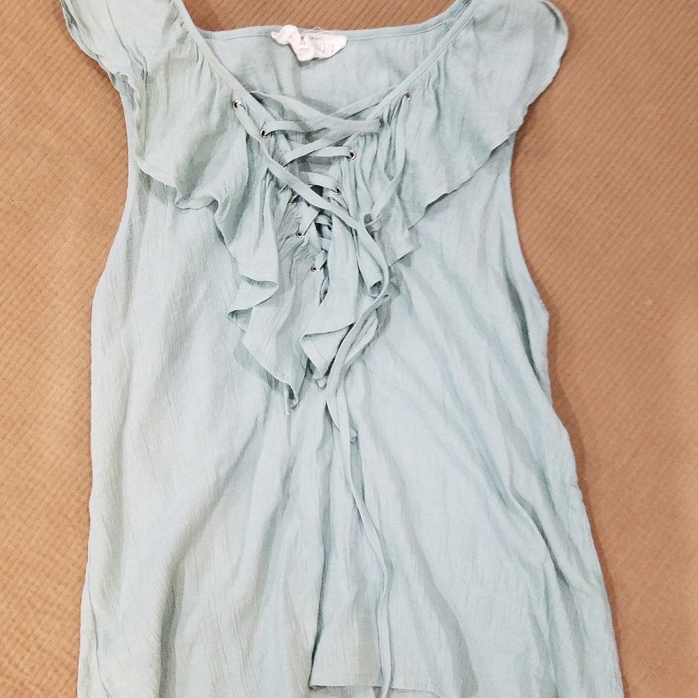 Sleveless tank top blouse with lace up v-neck